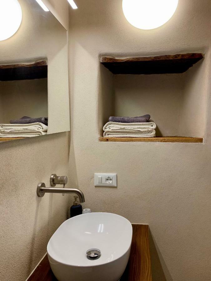Casa Vigna Apartment Trontano ภายนอก รูปภาพ